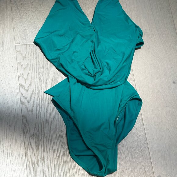 Bar III Turquoise One-Piece Monokini Swimsuit M Cowl Neck Cutout Gold Hardware - Picture 11 of 14
